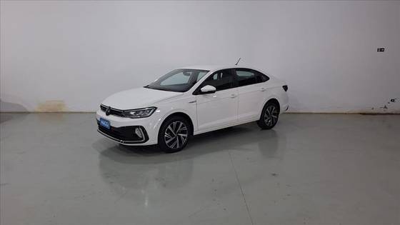 VOLKSWAGEN VIRTUS 1.0 200 TSI HIGHLINE AUTOMÁTICO